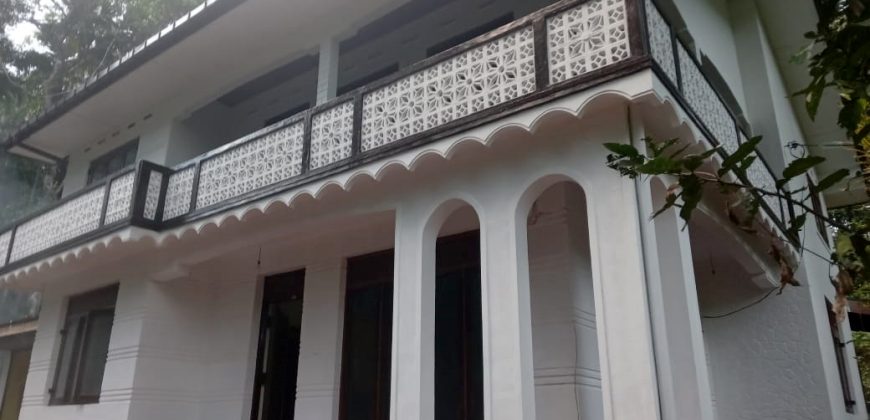 One acres land & simple two story house for sale in Lakshapana Hatton